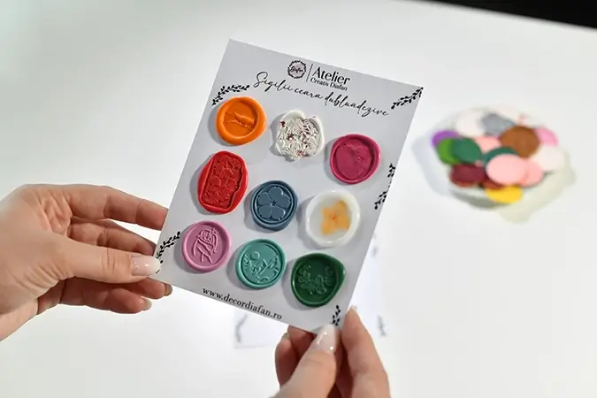 Sigilii dubluadezive Sigilii dubluadezive