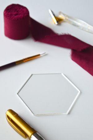 place-card-blank-plexiglas-hexagon